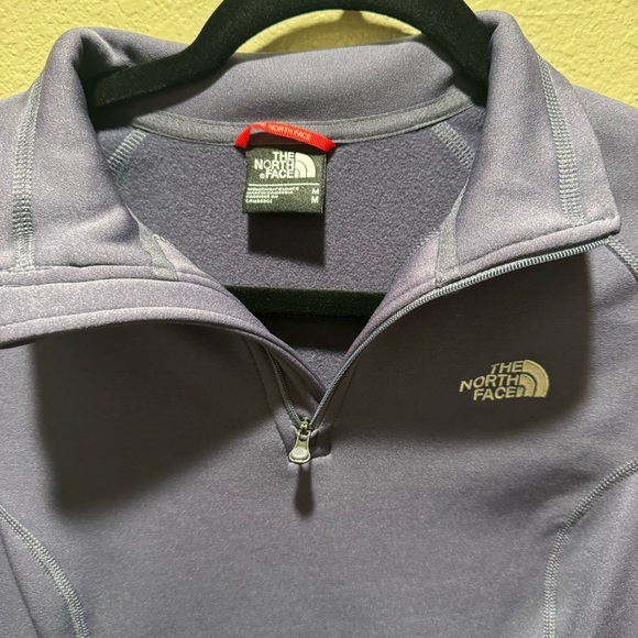 The North Face Women size M Purple Fleece Lined Pullover Jacket - EUC - Picture 3 of 5